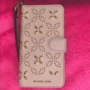 Michael Kors iPhone 7/8 plus phone wallet